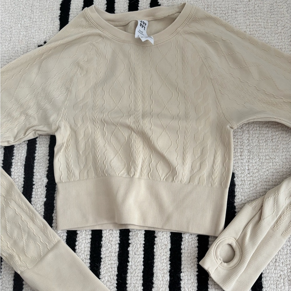 JOYLAB WHITE LONG SLEEVE WORKOUT TOP